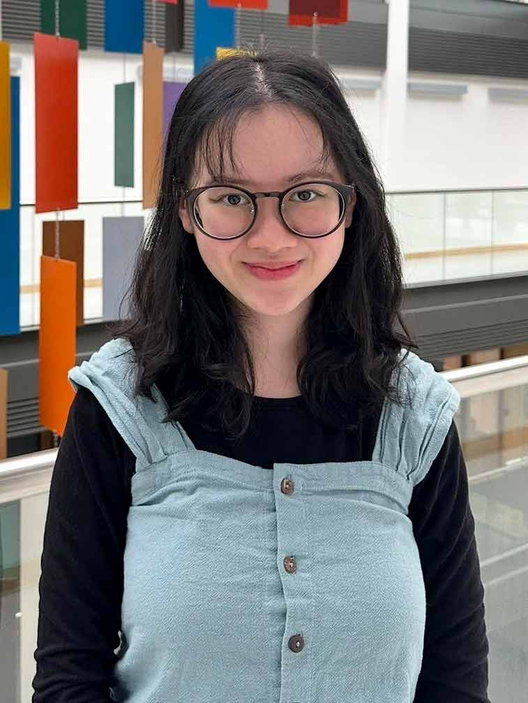 Portrait Photo of Maria Olivia Susilo